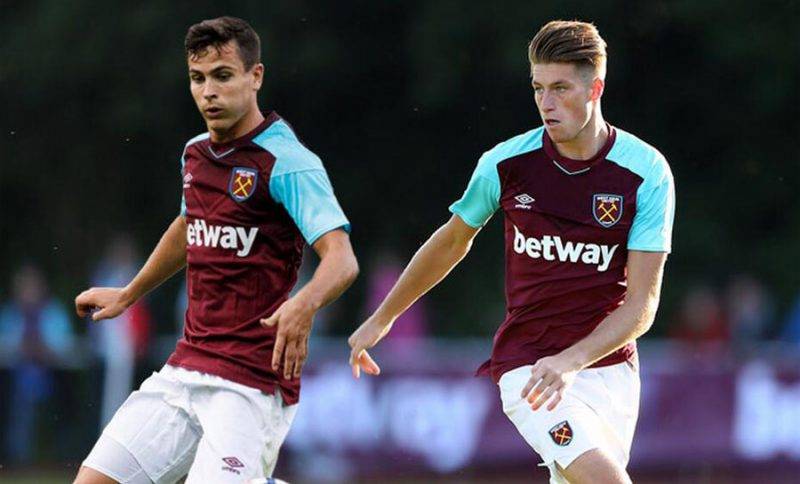 的消费者在, 摊位, 人民路商圈